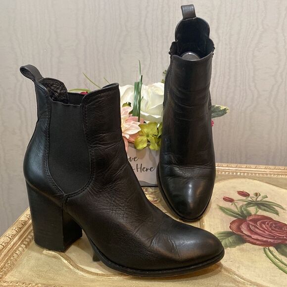Splendid Women’s Black Leather Highland Stacked Heel Booties Boots Sz 9 - Picture 1 of 15